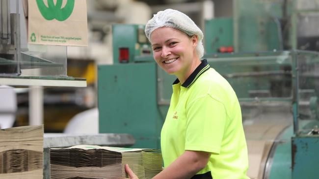 Image of Siobhan at Detpak supporting the manufacture of Woolworths paper bags