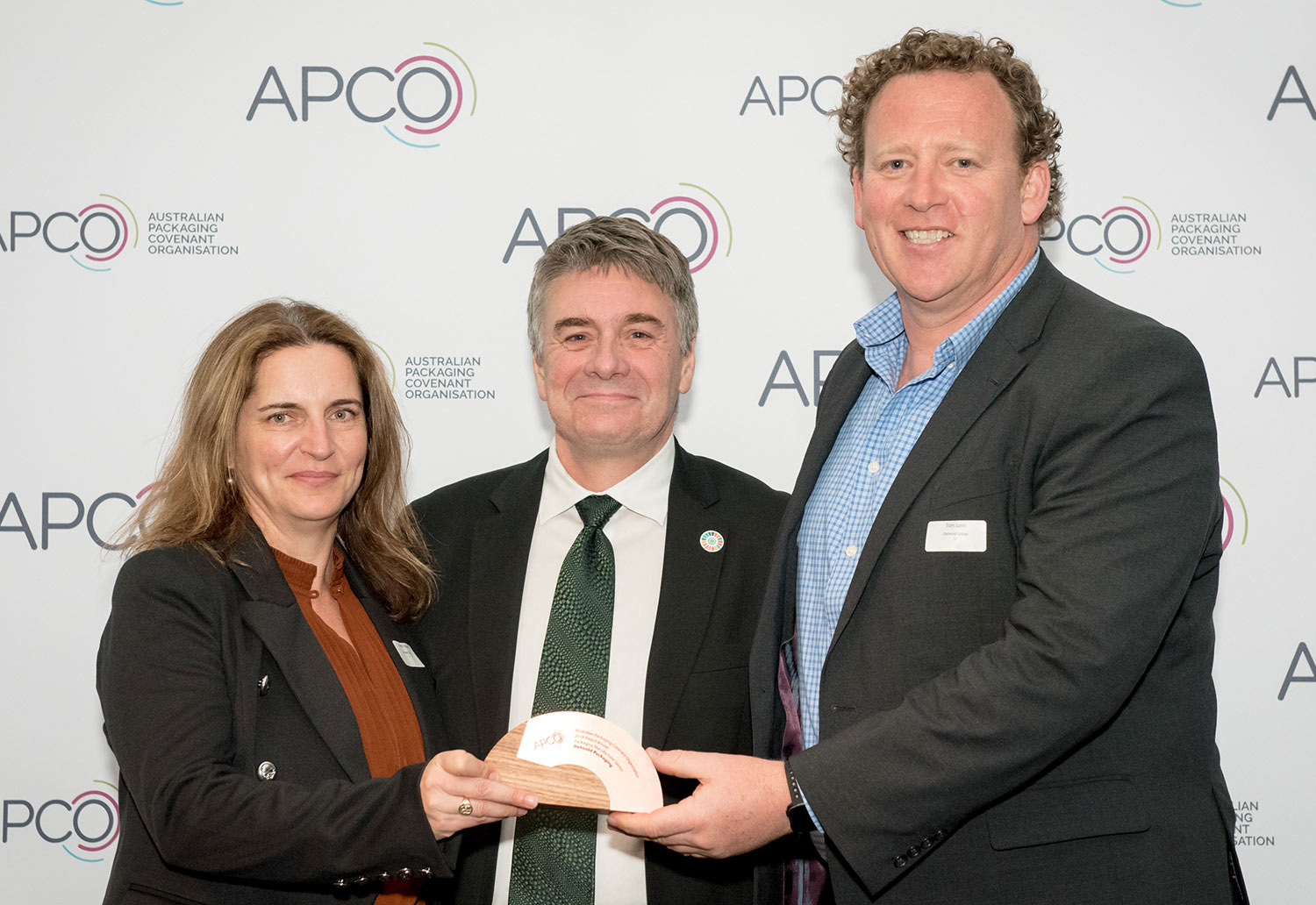 Detmold Group's Anna Faulkiner and Tom Lunn accept the Packaging Manufacturer Sector Award for 2019 from APCO